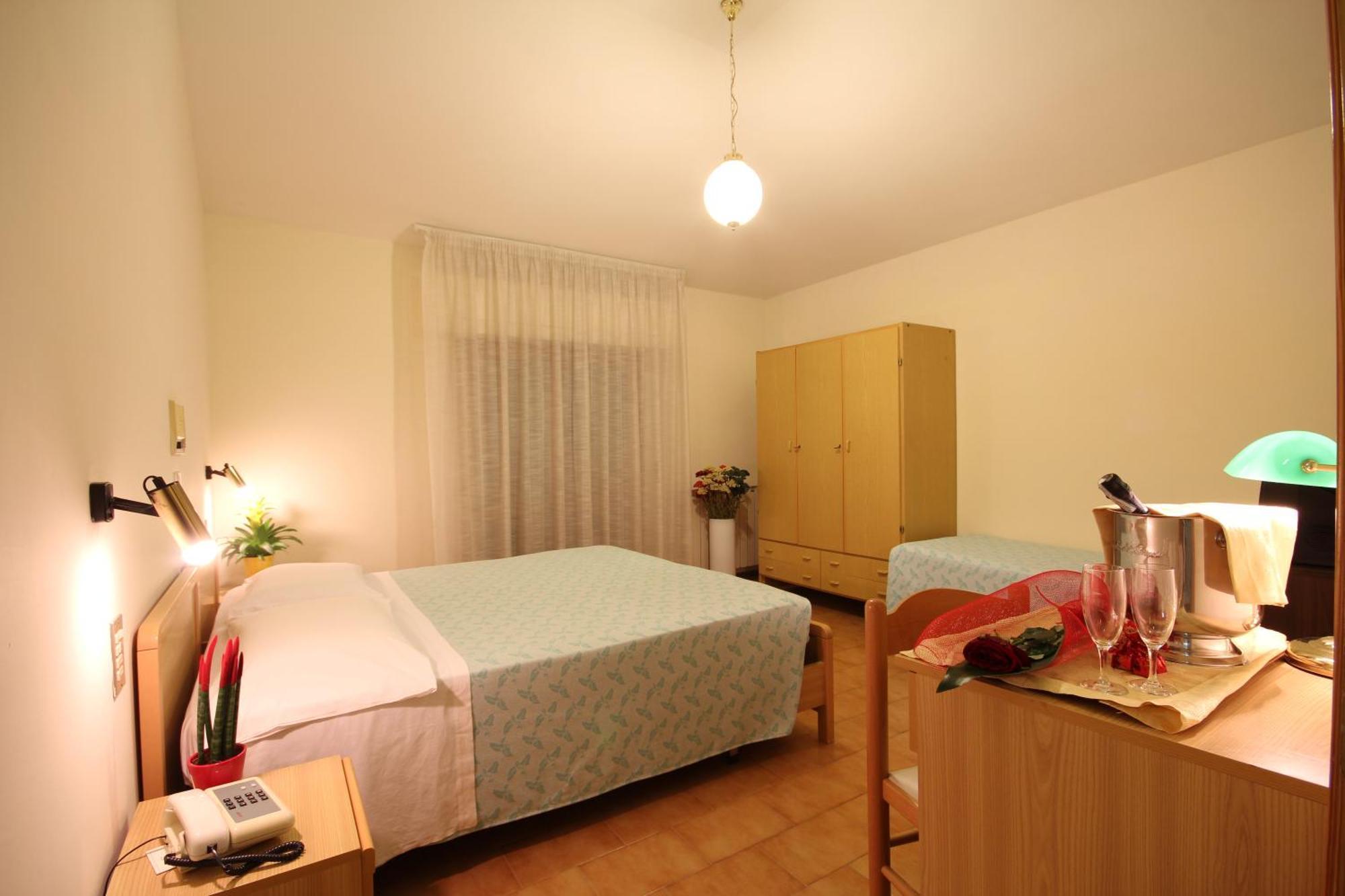 Hotel Villa Luca Chianciano Terme Værelse billede